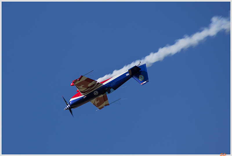 Extra 330 - Armée de l'air Capt Rallet ( _IGP6318 )