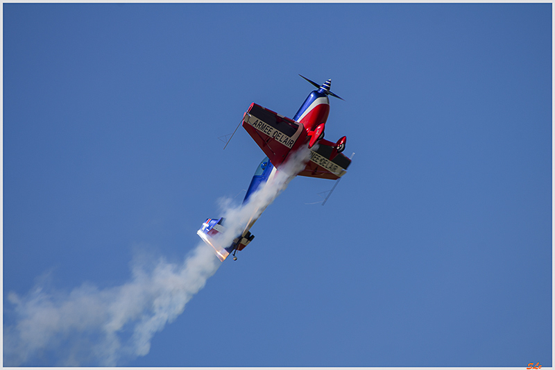 Extra 330 - Armée de l'air Capt Rallet ( _IGP6321 )