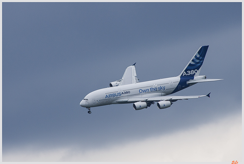 A 380 - AIRBUS ( _IGP9096 )